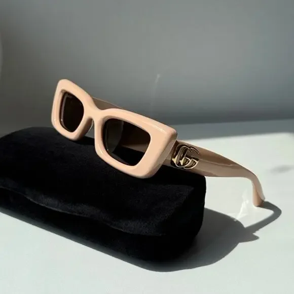 NEW Gucci GG1827S Pink Cat Eye Sunglasses display picture 1